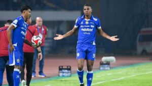 Persib Bandung Hadapi Bhayangkara FC: Duel Ketat Tanpa Jeda Pemulihan Pemain